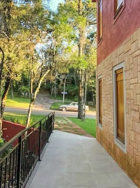 Casa de Condomínio com 4 quartos à venda, 333m2 em Canela - RS - imagem 5 Foto 5 de Casa de Condomínio com 4 quartos à venda, 333m2 em Canela - RS