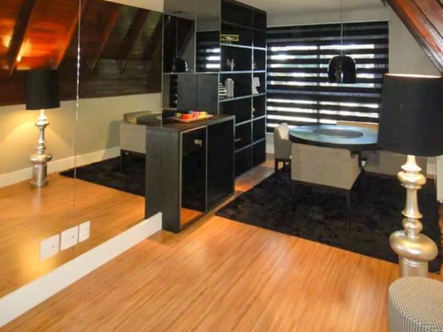 Foto 6 de Cobertura com 4 quartos à venda, 196m2 em Centro, Gramado - RS