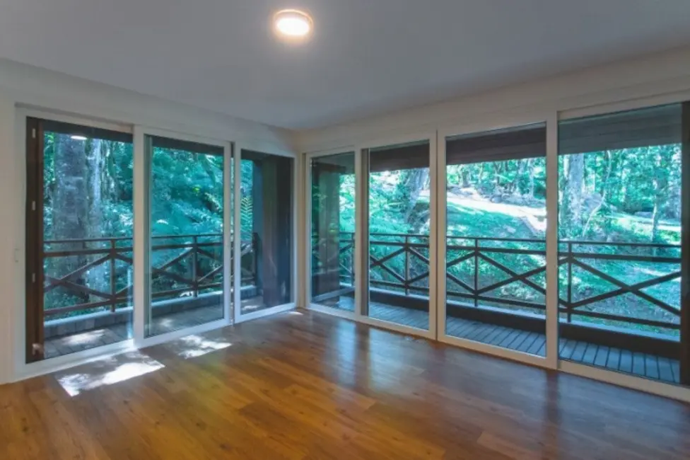 Casa de Condomínio com 4 quartos à venda, 386m2 em Centro, Gramado - RS - imagem 6 Foto 6 de Casa de Condomínio com 4 quartos à venda, 386m2 em Centro, Gramado - RS