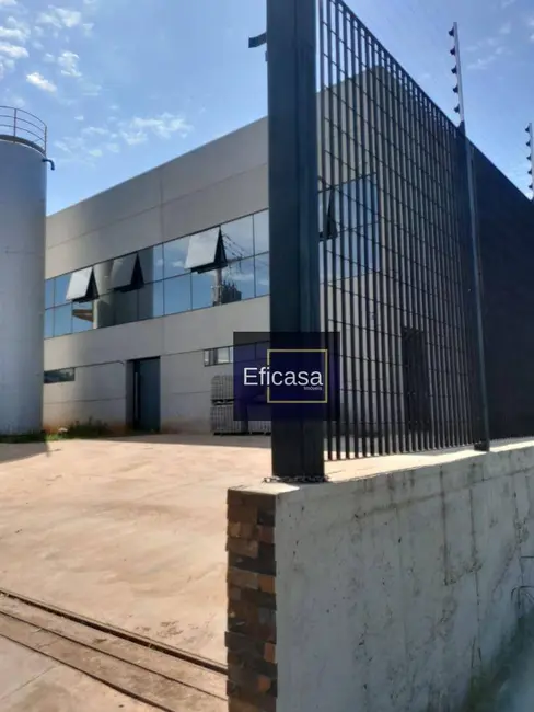 Sala Comercial à venda, 2150m2 em Distrito Industrial Doutor Carlos Arnaldo e Silva, Sao Jose Do Rio Preto - SP - imagem 3 Foto 3 de Sala Comercial à venda, 2150m2 em Distrito Industrial Doutor Carlos Arnaldo e Silva, Sao Jose Do Rio Preto - SP