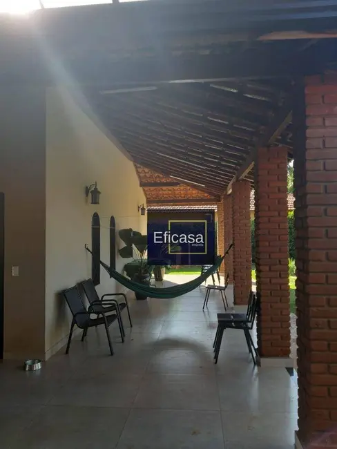 Chácara com 3 quartos à venda, 1700m2 em Guapiacu - SP - imagem 7 Foto 7 de Chácara com 3 quartos à venda, 1700m2 em Guapiacu - SP