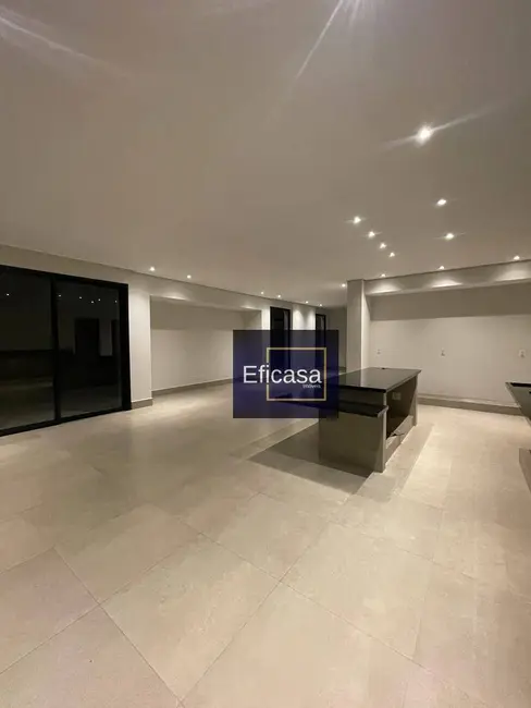 Casa de Condomínio com 3 quartos à venda, 400m2 em Residencial Gaivota II, Sao Jose Do Rio Preto - SP - imagem 3 Foto 3 de Casa de Condomínio com 3 quartos à venda, 400m2 em Residencial Gaivota II, Sao Jose Do Rio Preto - SP