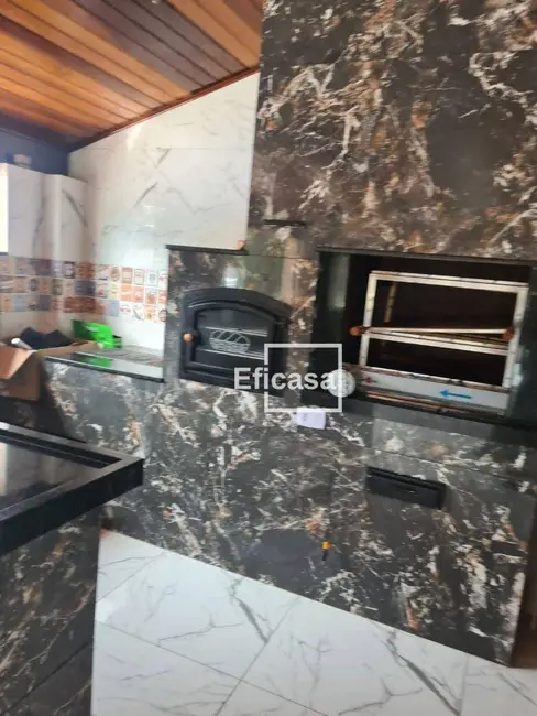 Chácara com 3 quartos à venda, 2000m2 em Guapiacu - SP - imagem 5 Foto 5 de Chácara com 3 quartos à venda, 2000m2 em Guapiacu - SP