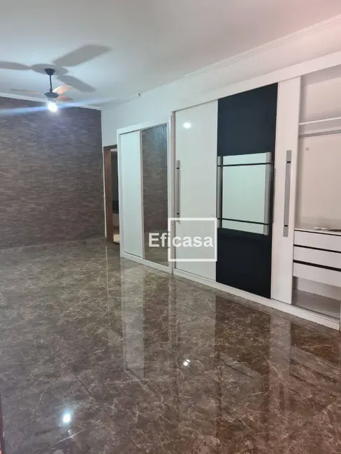 Chácara com 3 quartos à venda, 2000m2 em Guapiacu - SP - imagem 6 Foto 6 de Chácara com 3 quartos à venda, 2000m2 em Guapiacu - SP