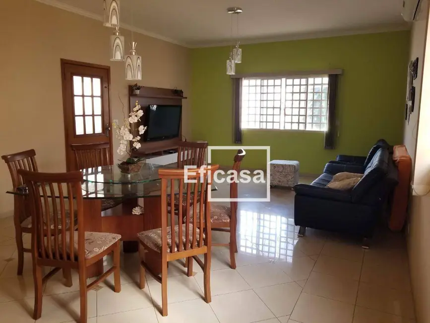 Foto 1 de Casa com 3 quartos à venda, 360m2 em Parque São Miguel, Sao Jose Do Rio Preto - SP