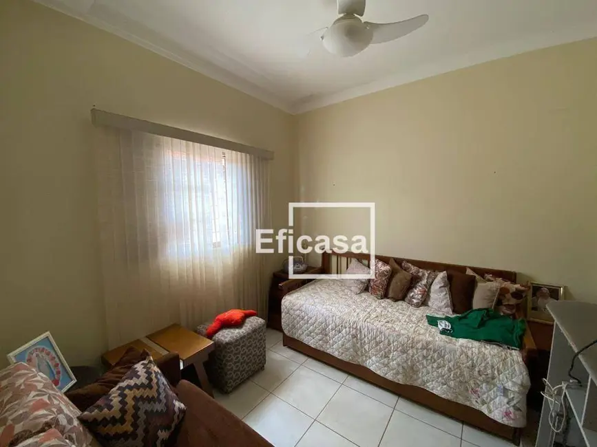 Foto 4 de Casa com 3 quartos à venda, 230m2 em Parque São Miguel, Sao Jose Do Rio Preto - SP