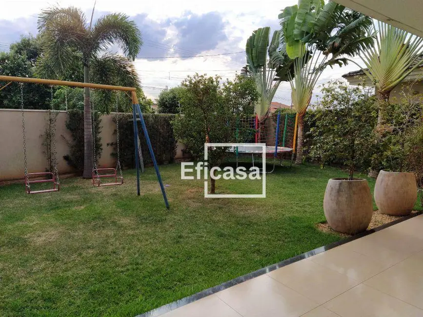 Casa com 4 quartos à venda, 600m2 em Parque São Miguel, Sao Jose Do Rio Preto - SP - imagem 8 Foto 8 de Casa com 4 quartos à venda, 600m2 em Parque São Miguel, Sao Jose Do Rio Preto - SP