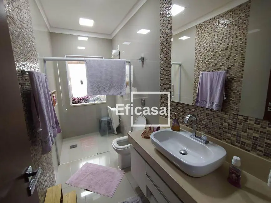 Casa com 4 quartos à venda, 600m2 em Parque São Miguel, Sao Jose Do Rio Preto - SP - imagem 5 Foto 5 de Casa com 4 quartos à venda, 600m2 em Parque São Miguel, Sao Jose Do Rio Preto - SP