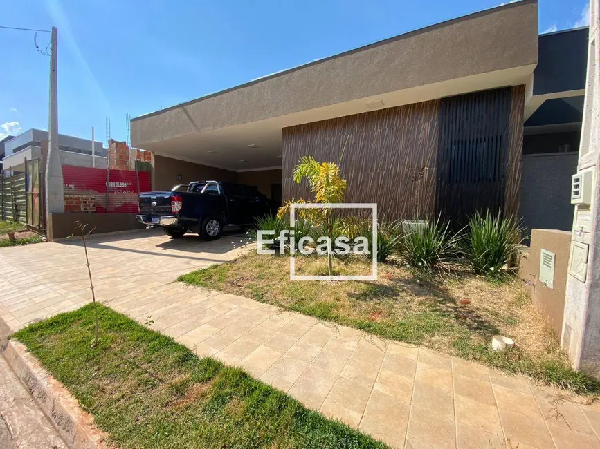 Foto 1 de Casa de Condomínio com 3 quartos à venda, 200m2 em Mirassol - SP