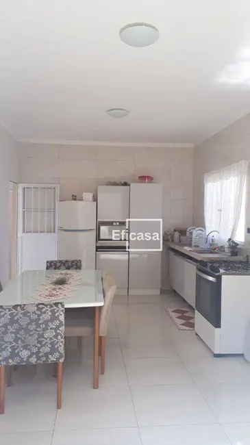 Casa com 3 quartos à venda, 200m2 em Conjunto Habitacional São José do Rio Preto, Sao Jose Do Rio Preto - SP - imagem 8 Foto 8 de Casa com 3 quartos à venda, 200m2 em Conjunto Habitacional São José do Rio Preto, Sao Jose Do Rio Preto - SP