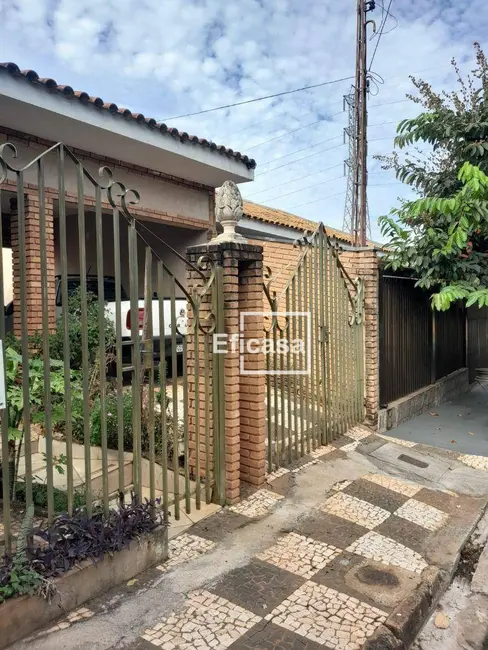 Foto 1 de Casa com 2 quartos à venda, 200m2 em Conjunto Habitacional Cristo Rei, Sao Jose Do Rio Preto - SP