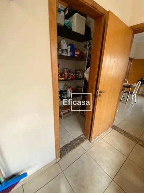 Foto 2 de Casa de Condomínio com 3 quartos à venda, 400m2 em Residencial Gaivota I, Sao Jose Do Rio Preto - SP