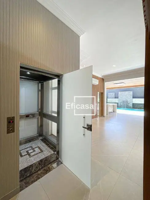 Casa de Condomínio com 4 quartos à venda, 450m2 em Residencial Jardins, Sao Jose Do Rio Preto - SP - imagem 8 Foto 8 de Casa de Condomínio com 4 quartos à venda, 450m2 em Residencial Jardins, Sao Jose Do Rio Preto - SP