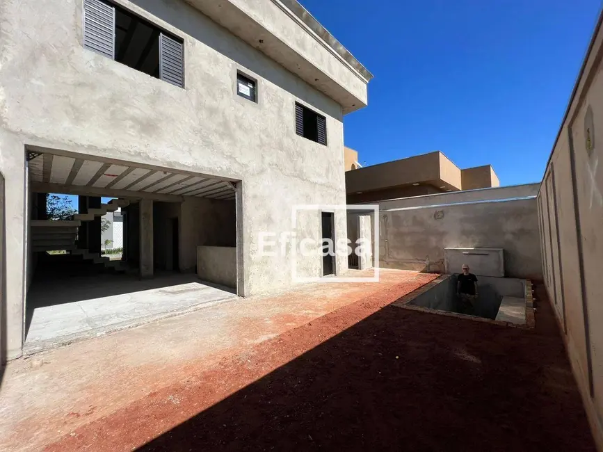 Sobrado com 3 quartos à venda, 225m2 em Ipigua - SP - imagem 5 Foto 5 de Sobrado com 3 quartos à venda, 225m2 em Ipigua - SP