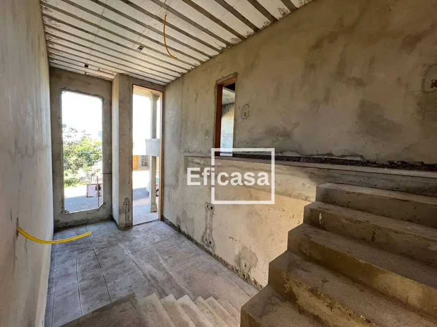 Sobrado com 3 quartos à venda, 225m2 em Ipigua - SP - imagem 4 Foto 4 de Sobrado com 3 quartos à venda, 225m2 em Ipigua - SP