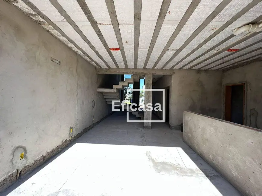 Foto 1 de Sobrado com 3 quartos à venda, 225m2 em Ipigua - SP