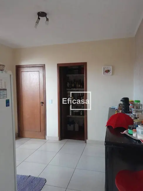 Sobrado com 3 quartos à venda, 429m2 em Boa Vista, Sao Jose Do Rio Preto - SP - imagem 5 Foto 5 de Sobrado com 3 quartos à venda, 429m2 em Boa Vista, Sao Jose Do Rio Preto - SP