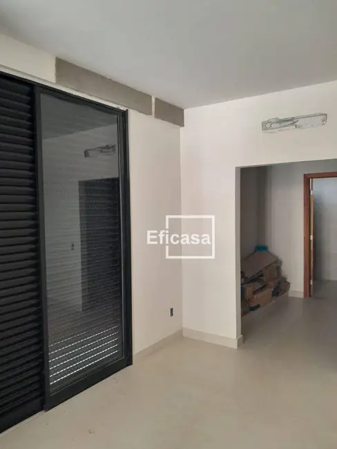 Sobrado com 3 quartos à venda, 400m2 em Residencial Gaivota I, Sao Jose Do Rio Preto - SP - imagem 4 Foto 4 de Sobrado com 3 quartos à venda, 400m2 em Residencial Gaivota I, Sao Jose Do Rio Preto - SP