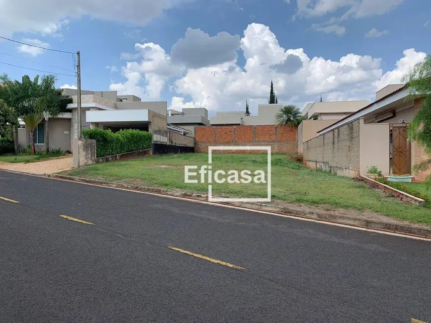 Foto 1 de Terreno / Lote à venda, 400m2 em Residencial Gaivota I, Sao Jose Do Rio Preto - SP