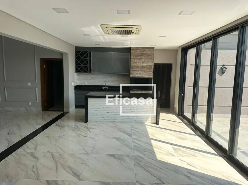 Casa de Condomínio com 3 quartos à venda, 475m2 em Parque Residencial Damha, Sao Jose Do Rio Preto - SP - imagem 4 Foto 4 de Casa de Condomínio com 3 quartos à venda, 475m2 em Parque Residencial Damha, Sao Jose Do Rio Preto - SP