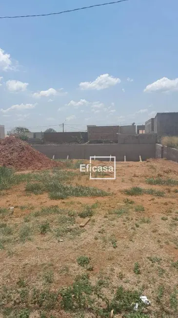 Foto 1 de Terreno / Lote à venda, 250m2 em Jose Bonifacio - SP