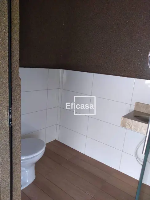 Chácara com 2 quartos à venda, 500m2 em Centro, Guapiacu - SP - imagem 4 Foto 4 de Chácara com 2 quartos à venda, 500m2 em Centro, Guapiacu - SP