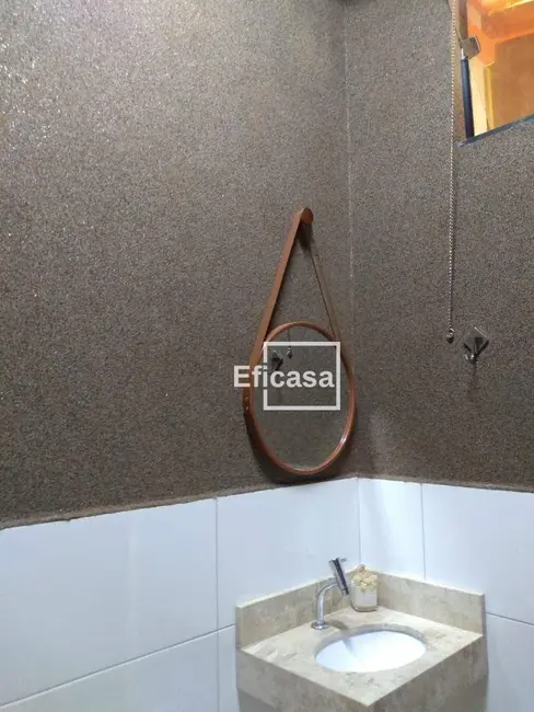 Chácara com 2 quartos à venda, 500m2 em Centro, Guapiacu - SP - imagem 7 Foto 7 de Chácara com 2 quartos à venda, 500m2 em Centro, Guapiacu - SP