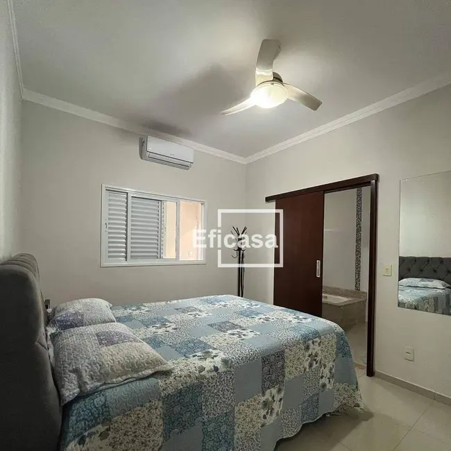 Casa de Condomínio com 3 quartos à venda, 275m2 em Residencial Village Damha Rio Preto II, Sao Jose Do Rio Preto - SP - imagem 9 Foto 9 de Casa de Condomínio com 3 quartos à venda, 275m2 em Residencial Village Damha Rio Preto II, Sao Jose Do Rio Preto - SP