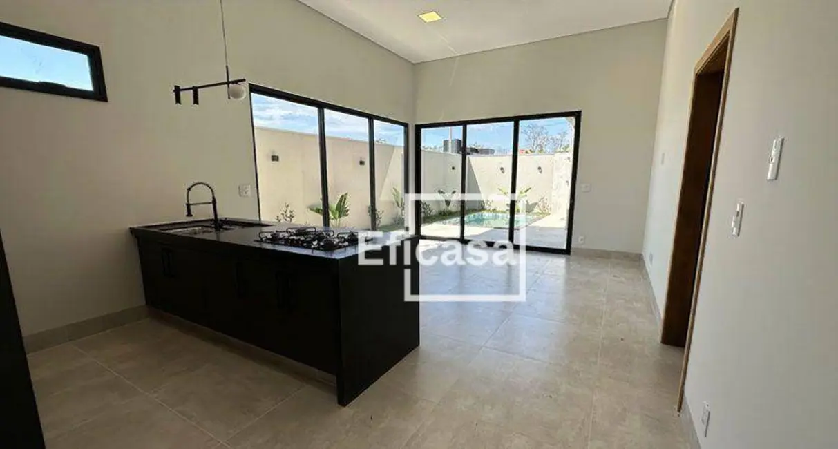 Casa de Condomínio com 3 quartos à venda, 276m2 em Residencial Maria Júlia, Sao Jose Do Rio Preto - SP - imagem 3 Foto 3 de Casa de Condomínio com 3 quartos à venda, 276m2 em Residencial Maria Júlia, Sao Jose Do Rio Preto - SP