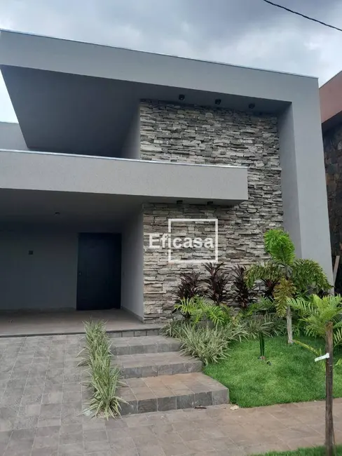 Casa de Condomínio com 3 quartos à venda, 300m2 em Residencial Figueira II, Sao Jose Do Rio Preto - SP - imagem 3 Foto 3 de Casa de Condomínio com 3 quartos à venda, 300m2 em Residencial Figueira II, Sao Jose Do Rio Preto - SP