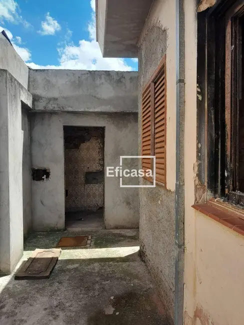 Casa com 3 quartos à venda, 241m2 em Vila Santa Cruz, Sao Jose Do Rio Preto - SP - imagem 2 Foto 2 de Casa com 3 quartos à venda, 241m2 em Vila Santa Cruz, Sao Jose Do Rio Preto - SP