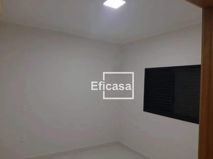 Foto 3 de Casa com 2 quartos à venda, 200m2 em Jardim Leste, Sao Jose Do Rio Preto - SP
