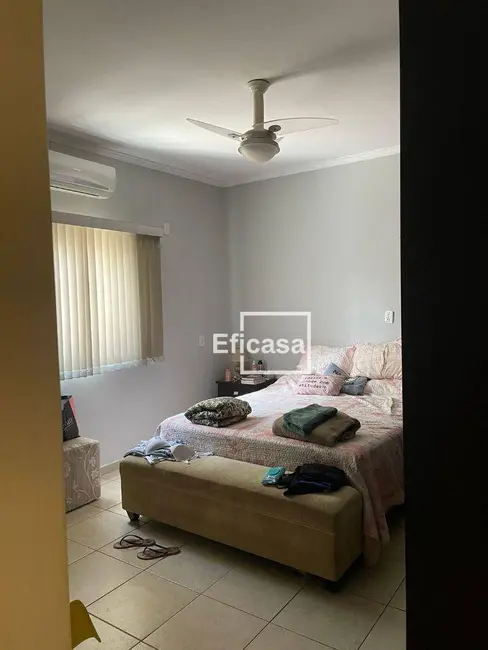 Foto 3 de Casa com 3 quartos à venda, 200m2 em Jardim Urupês, Sao Jose Do Rio Preto - SP