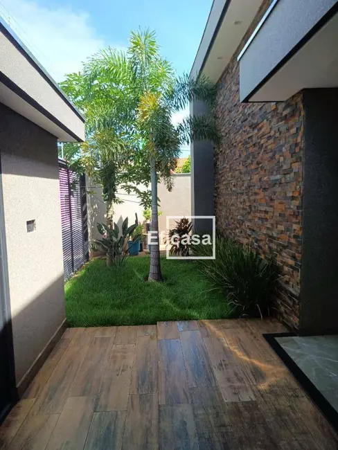 Foto 4 de Casa com 3 quartos à venda, 242m2 em Parque Industrial, Sao Jose Do Rio Preto - SP