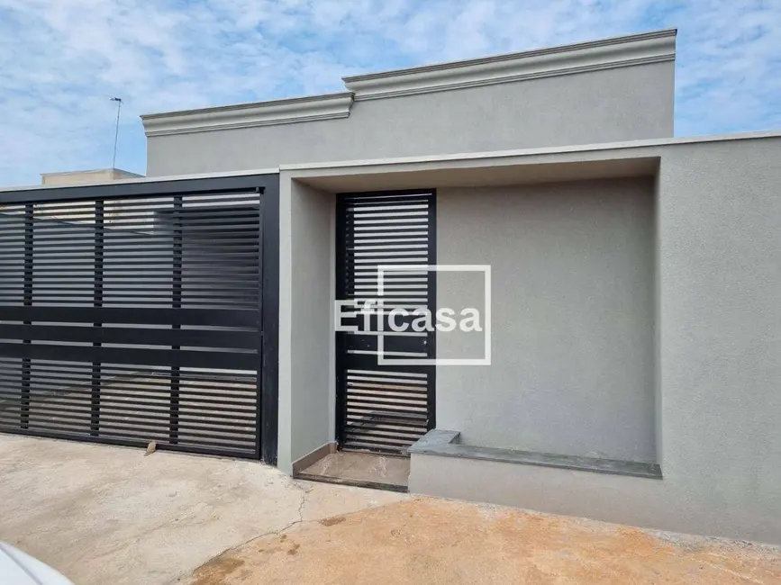 Foto 1 de Casa com 3 quartos à venda, 200m2 em Mirassol - SP