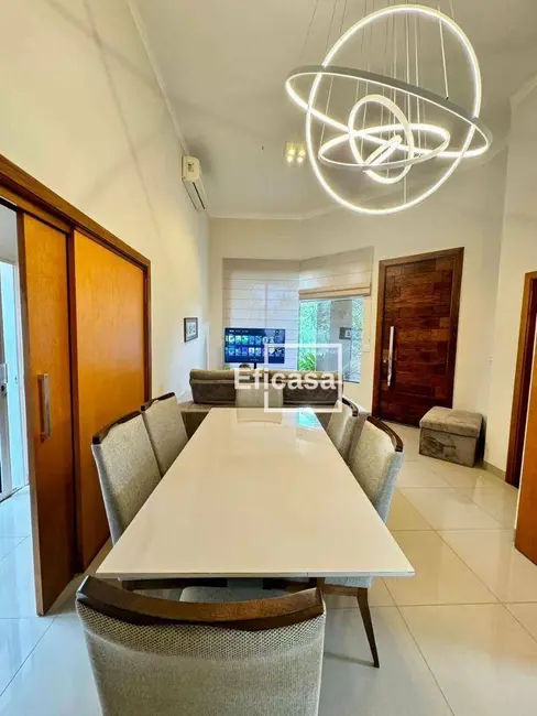 Casa de Condomínio com 3 quartos à venda, 275m2 em Village Damha Rio Preto III, Sao Jose Do Rio Preto - SP - imagem 8 Foto 8 de Casa de Condomínio com 3 quartos à venda, 275m2 em Village Damha Rio Preto III, Sao Jose Do Rio Preto - SP