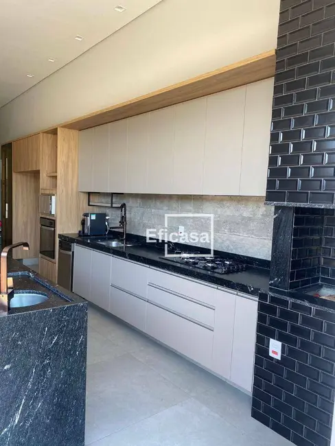 Casa com 3 quartos à venda, 360m2 em Bady Bassitt - SP - imagem 3 Foto 3 de Casa com 3 quartos à venda, 360m2 em Bady Bassitt - SP