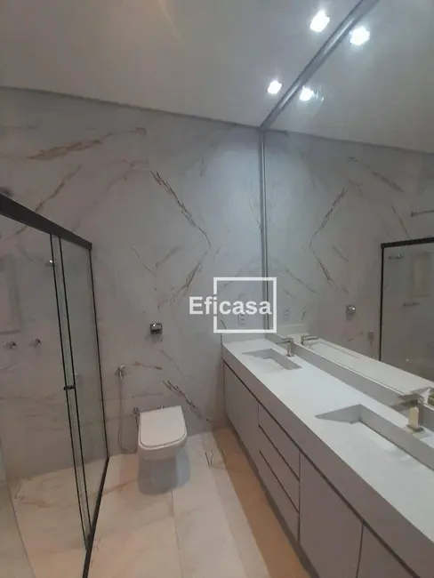 Sobrado com 3 quartos à venda, 400m2 em Residencial Gaivota II, Sao Jose Do Rio Preto - SP - imagem 7 Foto 7 de Sobrado com 3 quartos à venda, 400m2 em Residencial Gaivota II, Sao Jose Do Rio Preto - SP