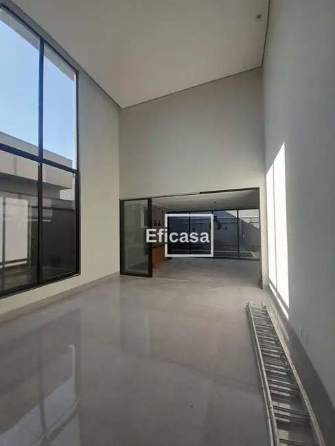 Sobrado com 3 quartos à venda, 400m2 em Residencial Gaivota II, Sao Jose Do Rio Preto - SP - imagem 9 Foto 9 de Sobrado com 3 quartos à venda, 400m2 em Residencial Gaivota II, Sao Jose Do Rio Preto - SP