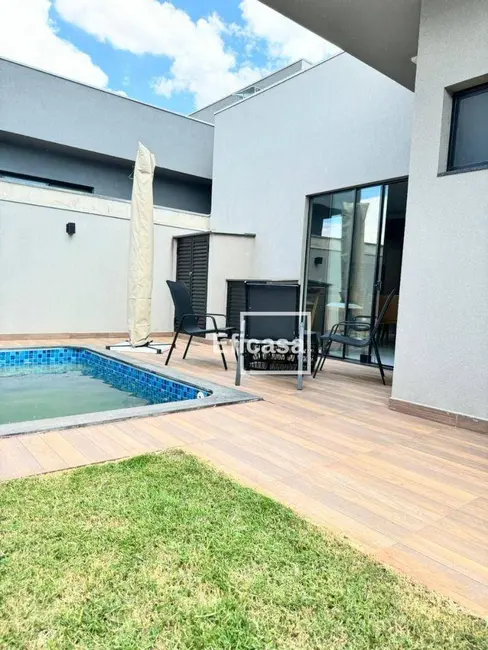 Foto 1 de Casa de Condomínio com 3 quartos à venda, 253m2 em Mirassol - SP