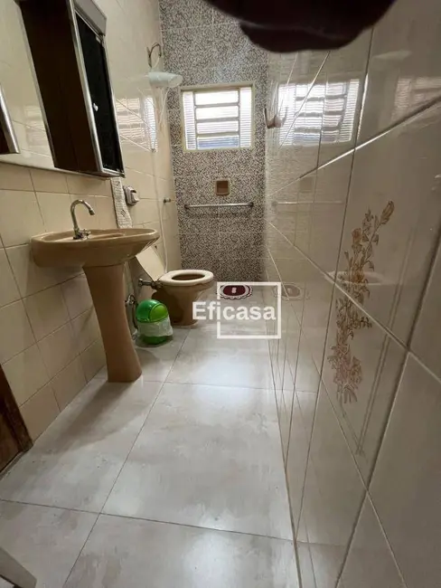 Sala Comercial à venda, 220m2 em Centro, Sao Jose Do Rio Preto - SP - imagem 3 Foto 3 de Sala Comercial à venda, 220m2 em Centro, Sao Jose Do Rio Preto - SP