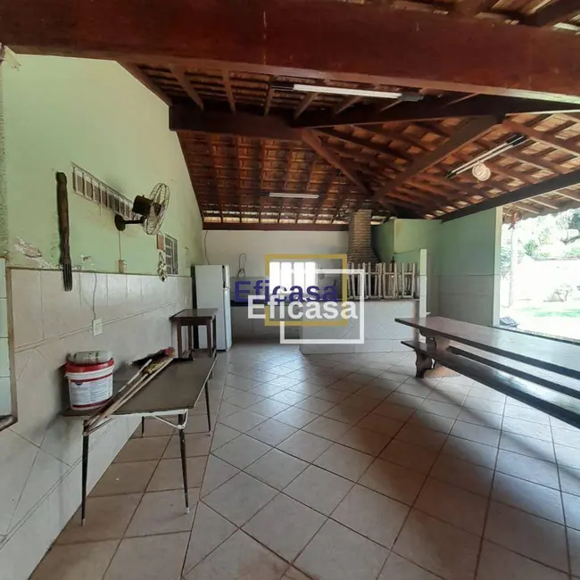 Chácara com 2 quartos à venda, 2040m2 em Centro, Guapiacu - SP - imagem 6 Foto 6 de Chácara com 2 quartos à venda, 2040m2 em Centro, Guapiacu - SP