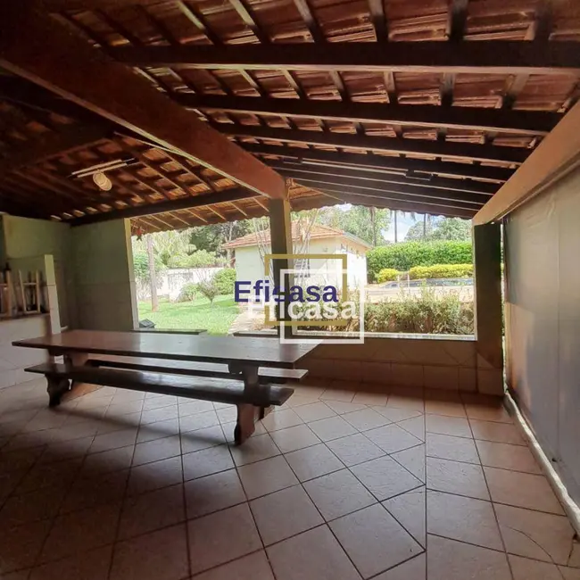 Chácara com 2 quartos à venda, 2040m2 em Centro, Guapiacu - SP - imagem 7 Foto 7 de Chácara com 2 quartos à venda, 2040m2 em Centro, Guapiacu - SP