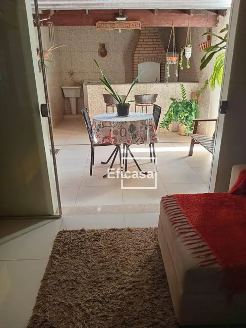 Casa de Condomínio com 2 quartos à venda, 150m2 em Parque Residencial Universo, Sao Jose Do Rio Preto - SP - imagem 6 Foto 6 de Casa de Condomínio com 2 quartos à venda, 150m2 em Parque Residencial Universo, Sao Jose Do Rio Preto - SP