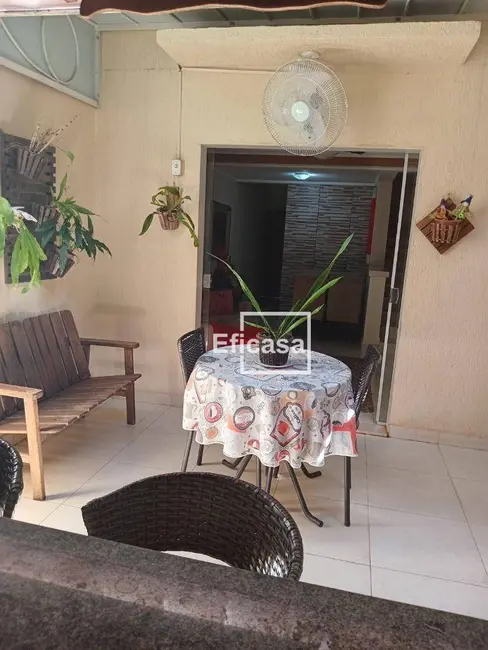 Casa de Condomínio com 2 quartos à venda, 150m2 em Parque Residencial Universo, Sao Jose Do Rio Preto - SP - imagem 3 Foto 3 de Casa de Condomínio com 2 quartos à venda, 150m2 em Parque Residencial Universo, Sao Jose Do Rio Preto - SP