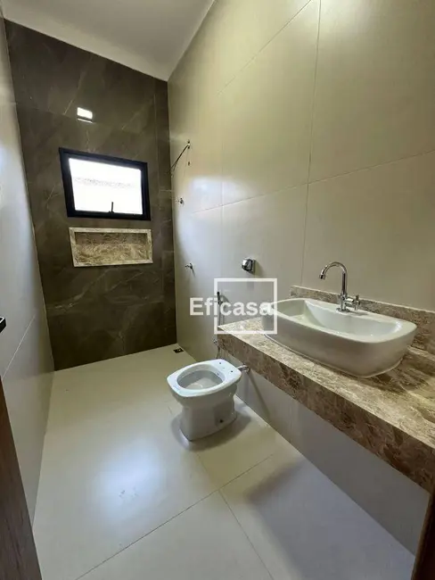 Foto 6 de Casa com 3 quartos à venda, 200m2 em Sao Jose Do Rio Preto - SP