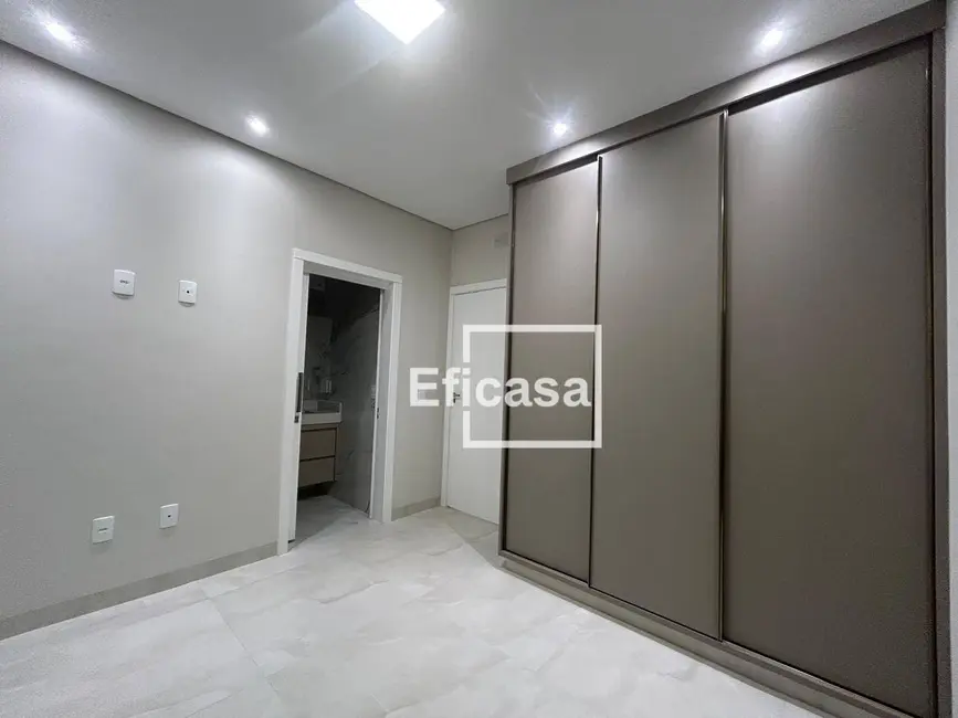 Casa de Condomínio com 3 quartos à venda, 360m2 em Quinta do Lago Residence, Sao Jose Do Rio Preto - SP - imagem 5 Foto 5 de Casa de Condomínio com 3 quartos à venda, 360m2 em Quinta do Lago Residence, Sao Jose Do Rio Preto - SP