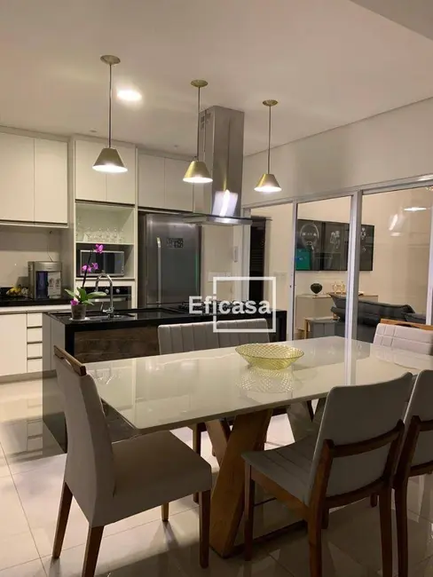 Foto 3 de Casa com 3 quartos à venda, 275m2 em Village Damha Rio Preto III, Sao Jose Do Rio Preto - SP