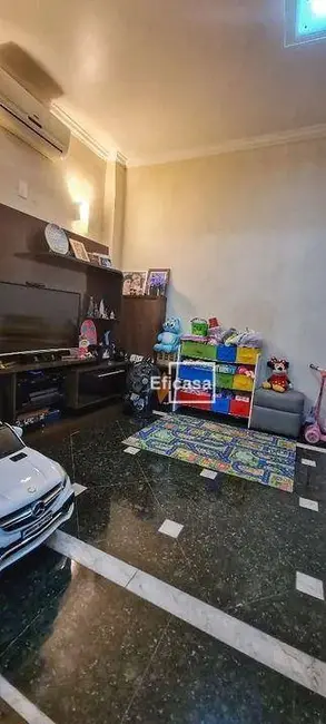 Casa com 3 quartos à venda, 242m2 em Roseiral, Sao Jose Do Rio Preto - SP - imagem 4 Foto 4 de Casa com 3 quartos à venda, 242m2 em Roseiral, Sao Jose Do Rio Preto - SP