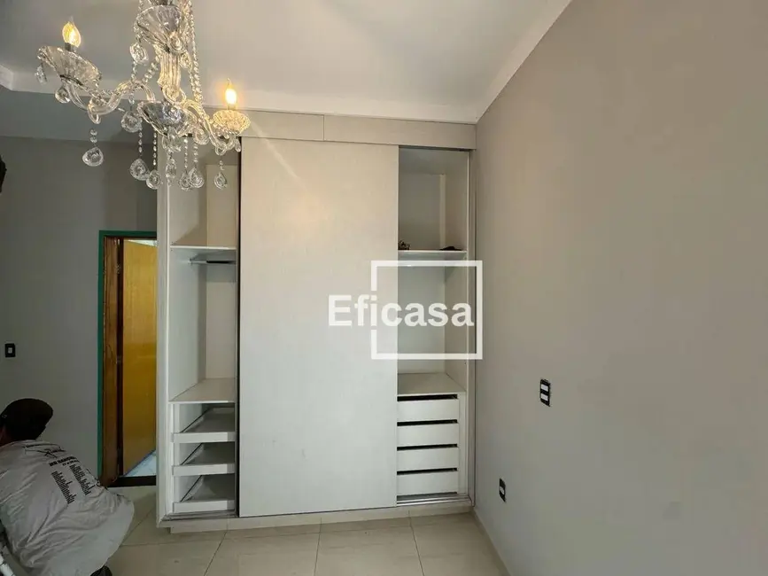 Foto 1 de Casa com 3 quartos à venda, 242m2 em Sao Jose Do Rio Preto - SP